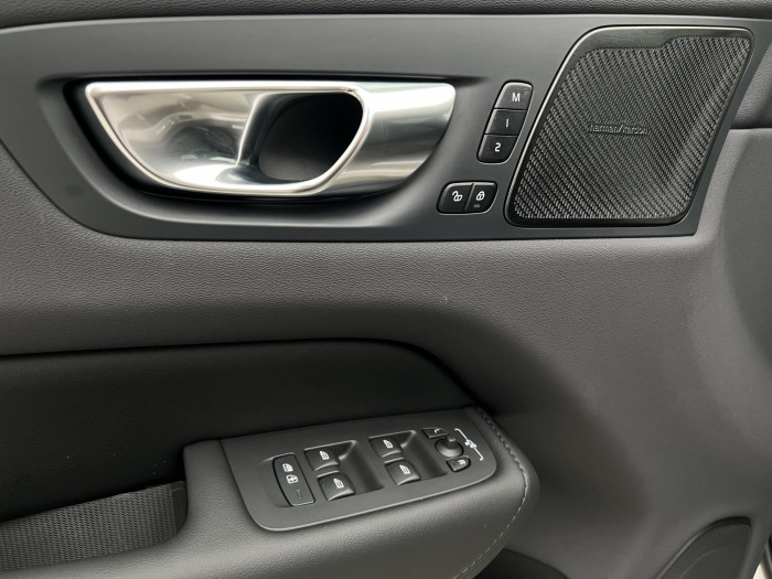 Volvo XC60 T6 AWD RECHARGE PLUS BRIGHT