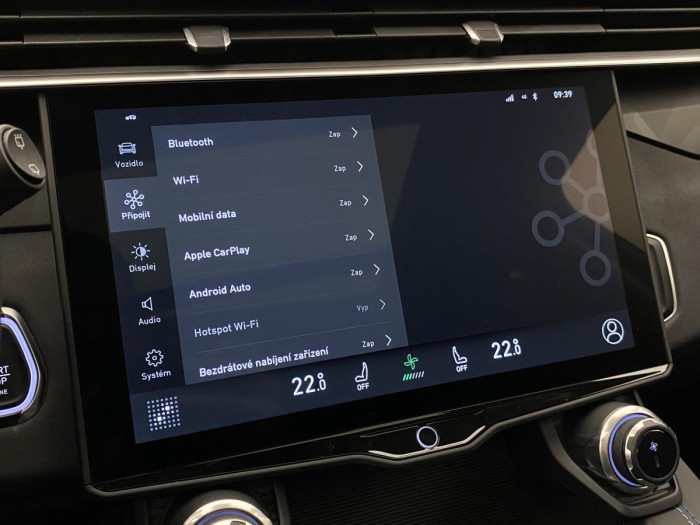 Lynk & Co 01 PHEV DCT AUT 1.maj