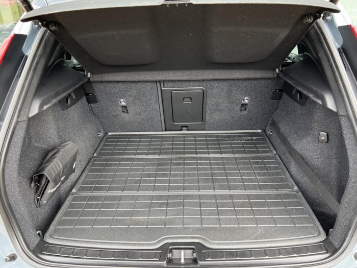 Volvo XC40 B4 AWD MOMENTUM Aut 1.maj. 2.0 Momentum