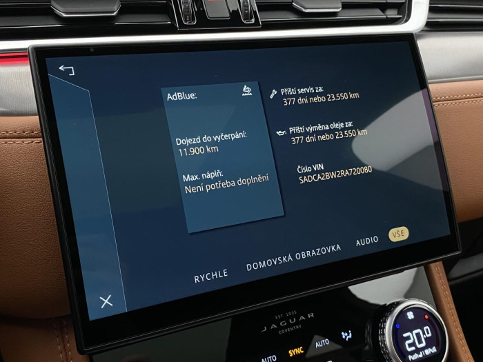 Jaguar F-Pace D300 R-DYNAMIC SE REZERVACE 3.0 d Dynamic SE