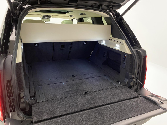 Land Rover Range Rover P550e AUTOBIOGRAPHY SWB