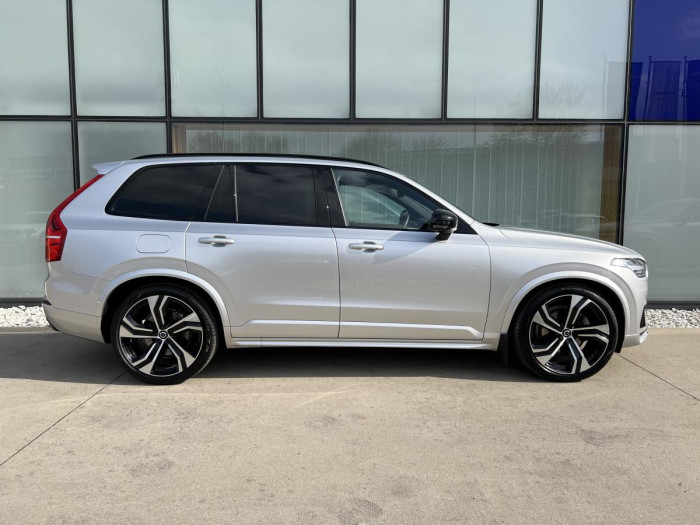 Volvo XC90 B5 AWD R-DESIGN 7MÍSTNÁ AUT