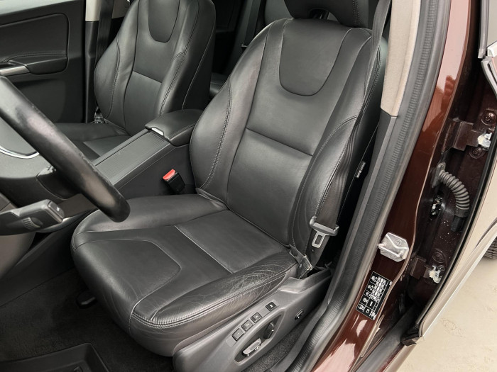 Volvo XC60 D4 SUMMUM AUT 2.0 d Summum