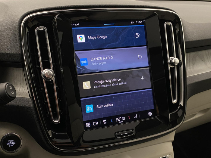 Volvo XC40 B4 DARK ULTRA AUT CZ