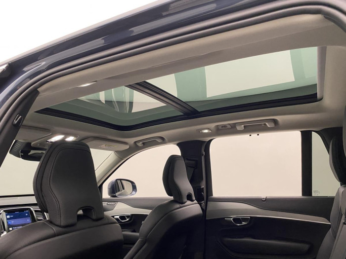 Volvo XC90 B5 AWD PLUS BRIGHT REZERVACE 2.0 Plus
