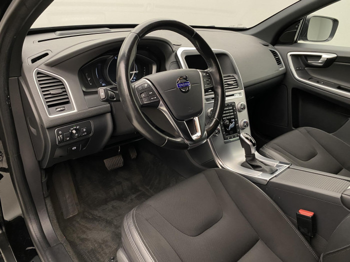 Volvo XC60 D4 AWD MOMENTUM AUT 2.4 d Momentum