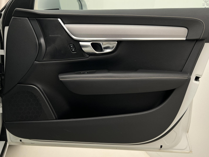 Volvo V90 T8 AWD RECHARGE R-DESIGN AUT