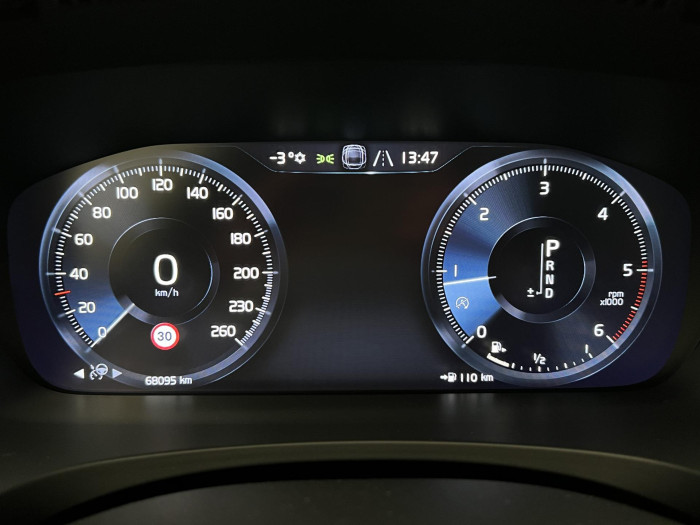 Volvo V90 CC D5 AWD PRO AUT 1.maj. 2.0 d CC CC