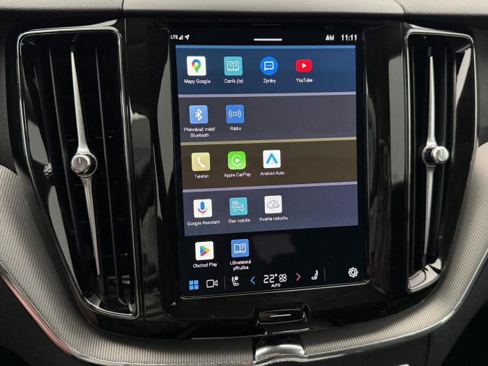 Volvo XC60 B4 AWD PLUS DARK CZ 1.maj