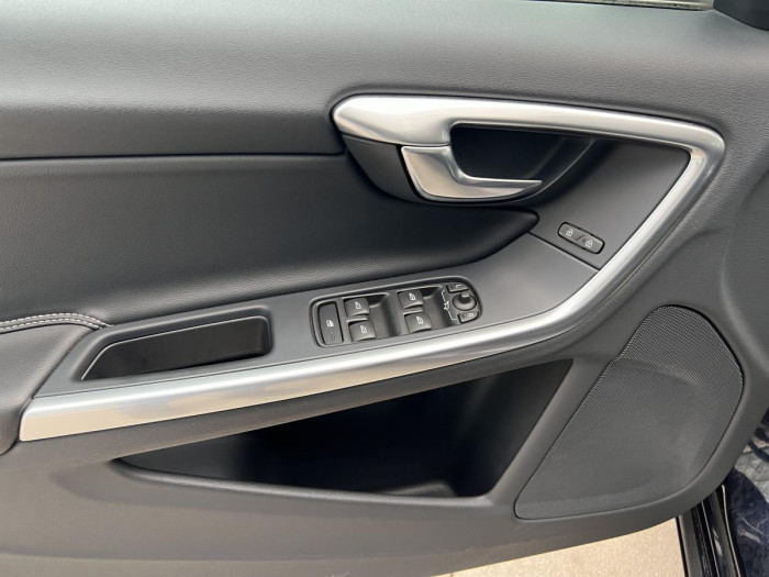 Volvo V60 D2 SUMMUM Aut 1.maj. 2.0 d Summum