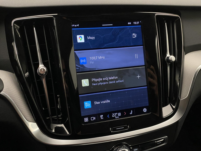 Volvo V60 B4 PLUS DARK AUT 1.maj.