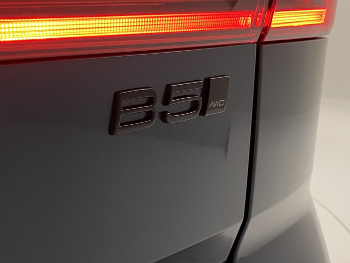 Volvo XC60 B5 AWD AUT PLUS BLACK EDITION