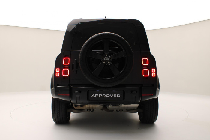 Land Rover Defender 110 D300 X-DYNAMIC HSE AWD AUT 3.0 d Dynamic