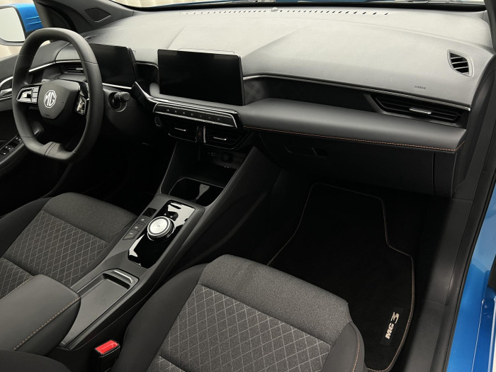 MG MG3 1.5 EMOTION Hybrid+ AUT CZ