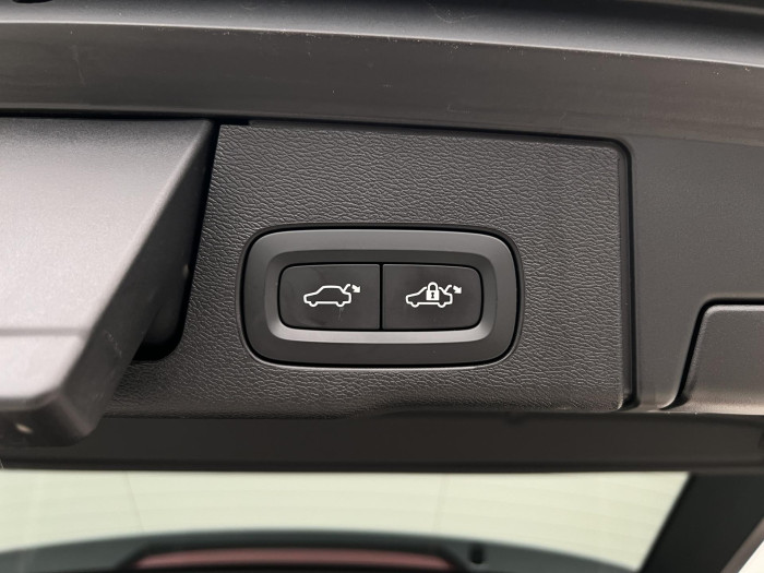 Volvo XC60 B5 AWD INSCRIPTION AUT