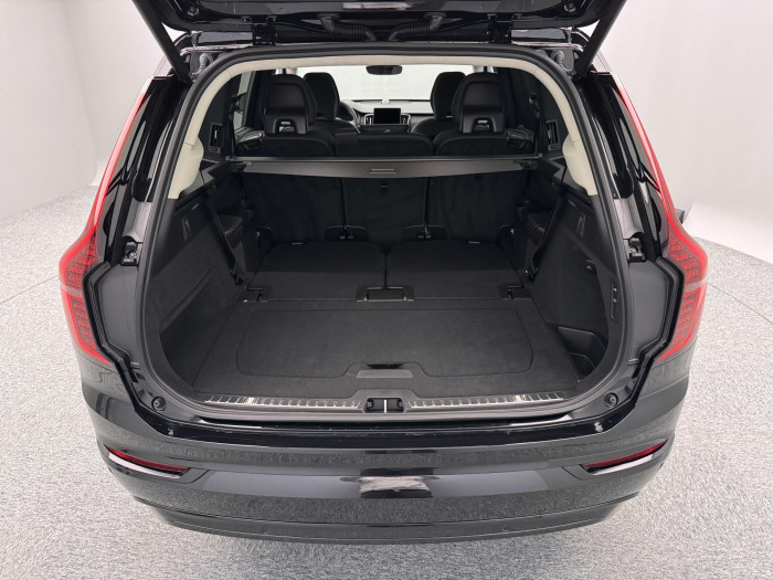 Volvo XC90 T8 AWD RECHARGE DARK ULTRA 7