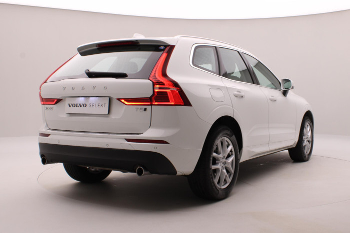 Volvo XC60 T5 AWD MOMENTUM AUT CZ 2.0 Momentum