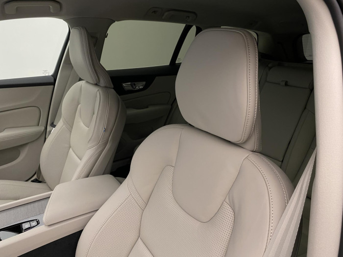 Volvo V60 B4 AUT BRIGHT PLUS