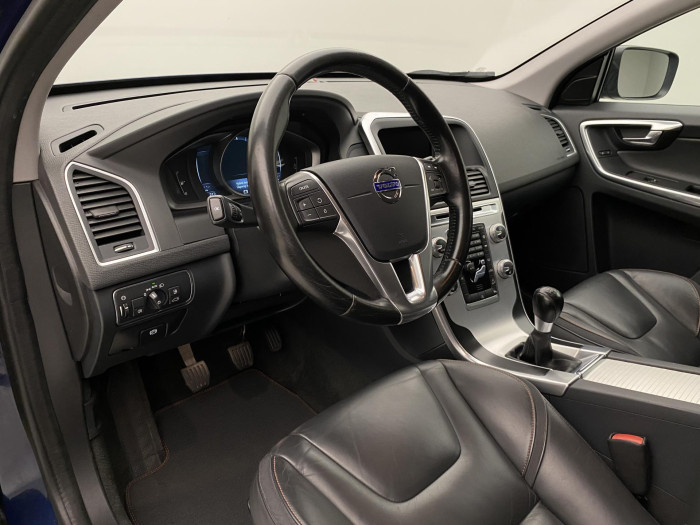 Volvo XC60 D4 AWD MOMENTUM 2.4 d Momentum