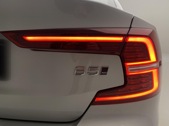 Volvo S60 B5 AWD ULTIMATE DARK AUT CZ