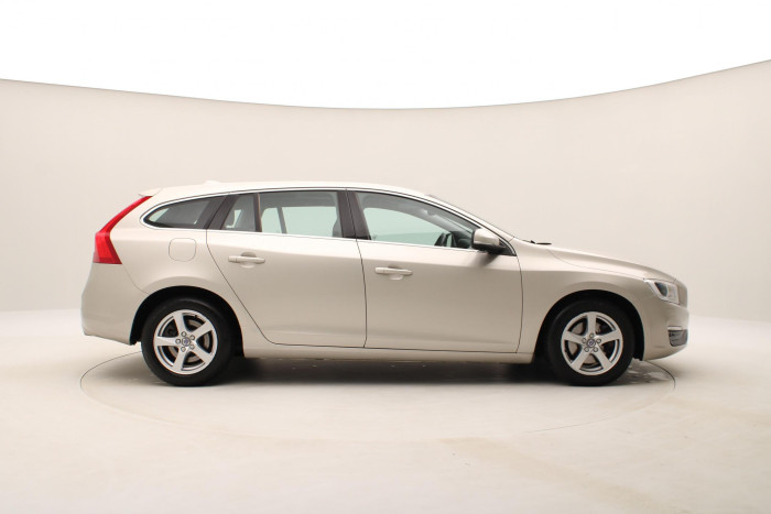 Volvo V60 D4 MOMENTUM CZ 2.0 d Momentum