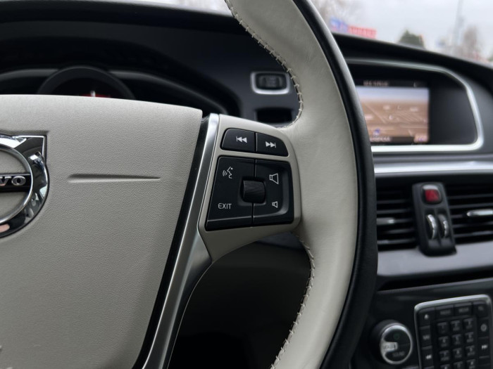 Volvo V40 D2 MOMENTUM 1.maj. 2.0 d Momentum