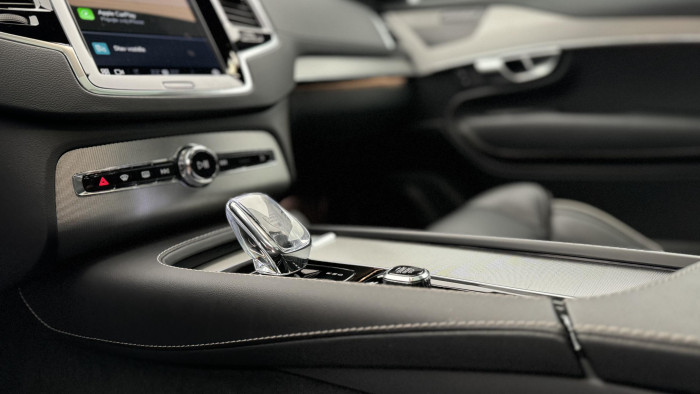 Volvo XC90 B5 AWD ULTIMATE REZERVACE