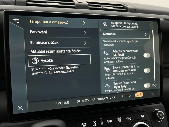 Land Rover Defender 110 D250 X-DYNAMIC SE AWD Aut 3.0 d Dynamic SE