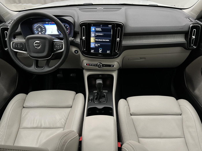 Volvo XC40 T3 INSCRIPTION 1.maj.