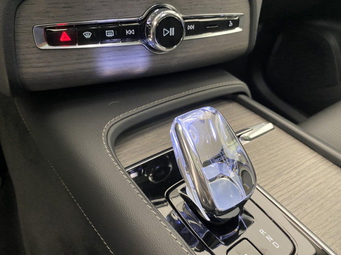 Volvo XC90 B5 AWD ULTIMATE DARK CZ 7míst