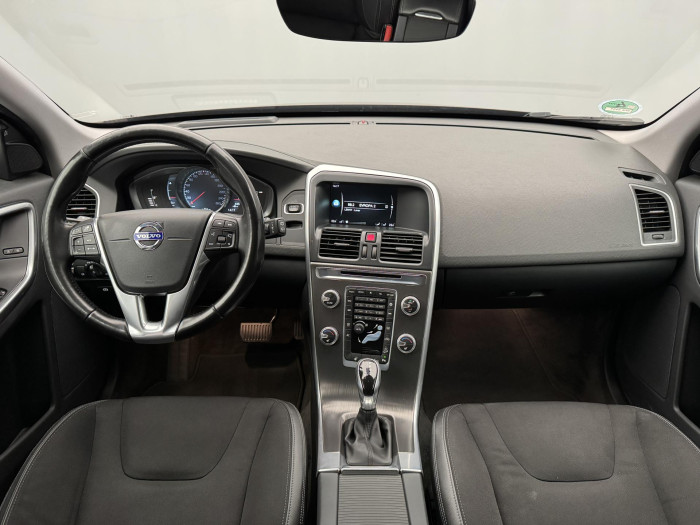 Volvo XC60 D4 MOMENTUM AUT CZ 2.4 d Momentum