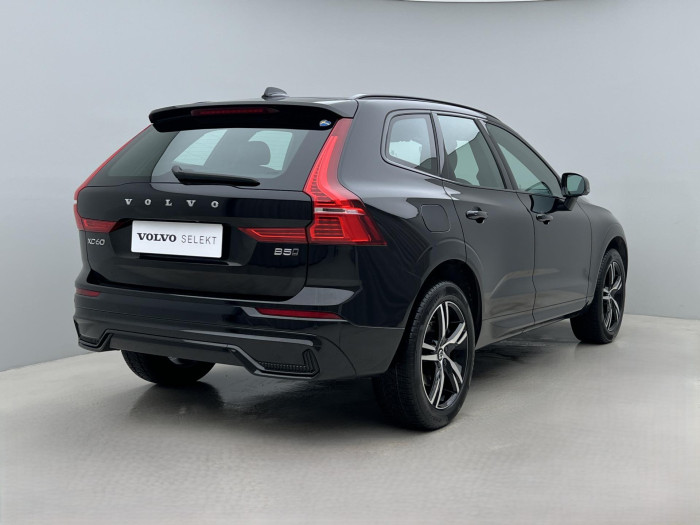 Volvo XC60 B5 AWD R-DESIGN AUT