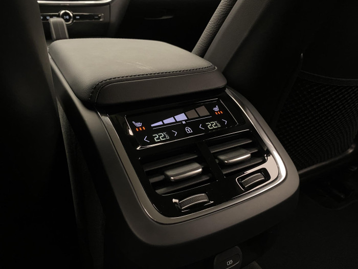 Volvo V60 CC B5 AWD PLUS AUT 1.maj