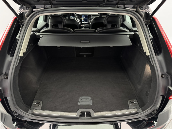 Volvo XC60 T5 MOMENTUM CZ 1.maj 2.0 Momentum