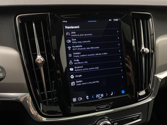 Volvo V90 T6 AWD RECHARGE PLUS REZERVACE 2.0 Plus