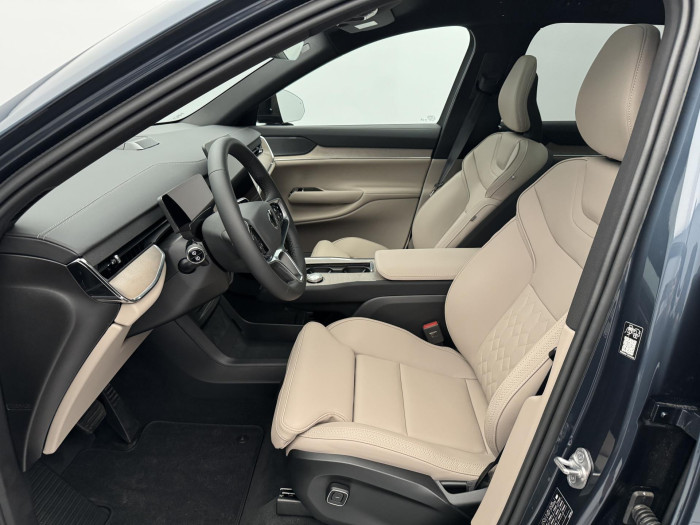 Volvo EX90 PURE ELECTRIC TWIN ULTRA 7míst