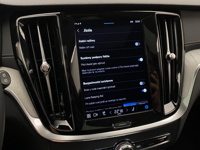 Volvo V60 CC B5 AWD ULTIMATE AUT 1.maj 2.0 CC CC