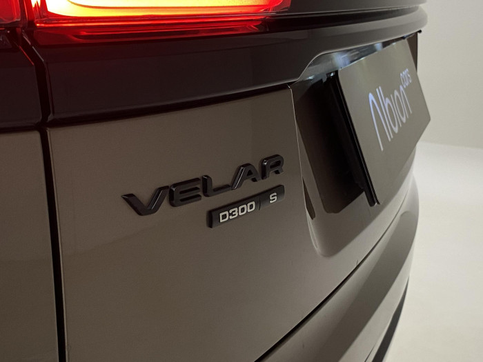 Land Rover Range Rover Velar D300 AWD S R-DYNAMIC REZERVACE 3.0 d Dynamic