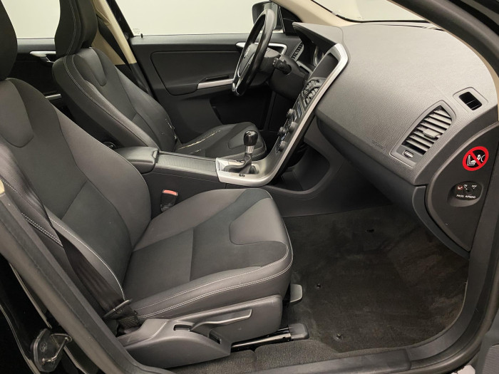 Volvo XC60 D3 AWD MOMENTUM PANORAMA 2.4 d Panorama Momentum