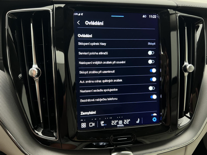 Volvo XC60 B5 AWD INSCRIPTION AUT CZ