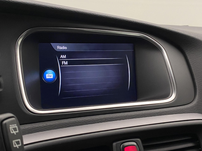 Volvo V40 D2 MOMENTUM AUT NAVIGACE 2.0 d Momentum