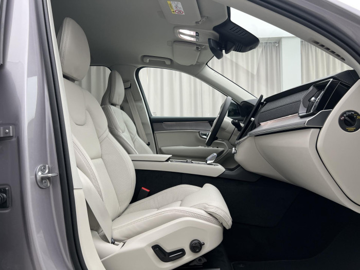 Volvo XC90 B5 AWD DARK PLUS AUT