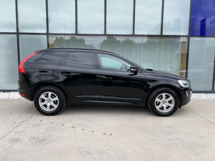 Volvo XC60 D4 AWD NAVIGACE Aut CZ 2.4 d