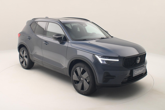 Volvo XC40 B3 AUT PLUS BLACK EDITION