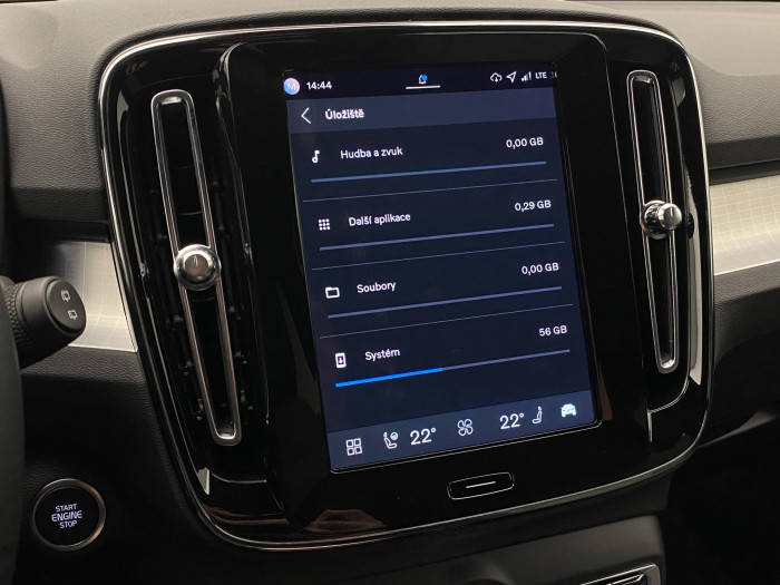 Volvo XC40 B3 AUT DARK PLUS