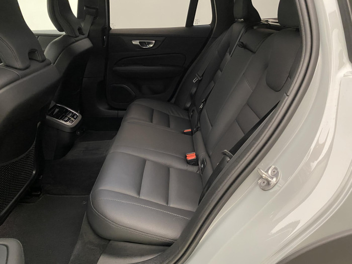 Volvo V60 CC B5 AWD PLUS AUT 1.maj