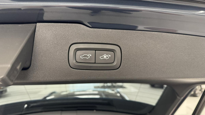 Volvo V60 D4 R-DESIGN POLESTAR REZERVACE 2.0 d