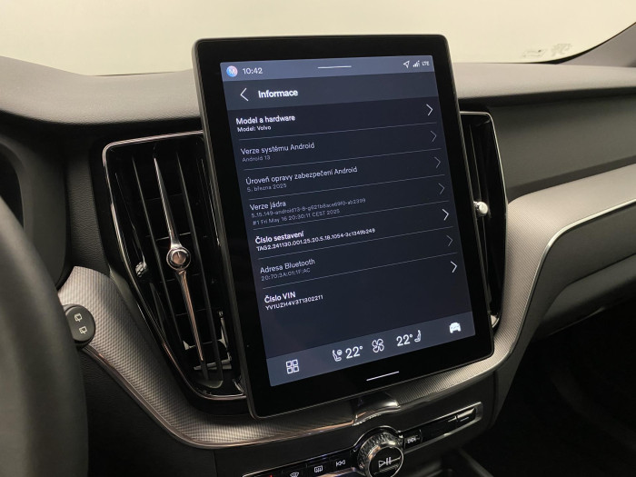 Volvo XC60 T6 AWD PLUS BLACK EDITION CZ