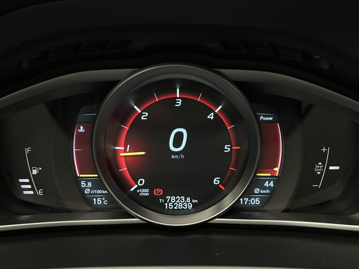 Volvo V40 D2 MOMENTUM 1.6 d Momentum