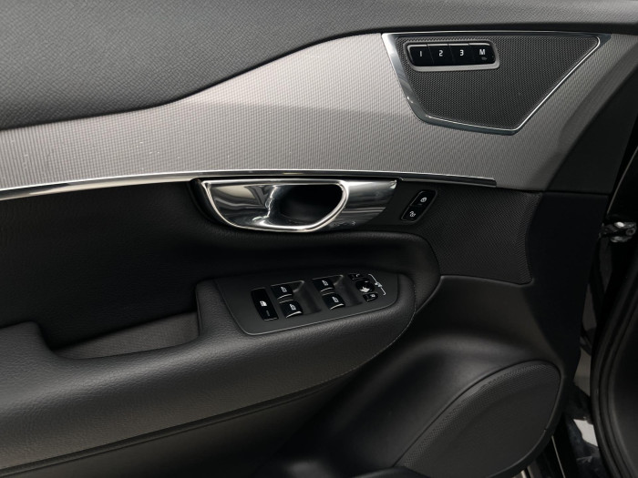 Volvo XC90 D5 AWD INSCRIPTION 7MÍSTNÁ AUT 2.0 d